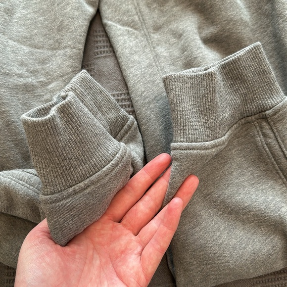 Lululemon joggers - Picture 3 of 7